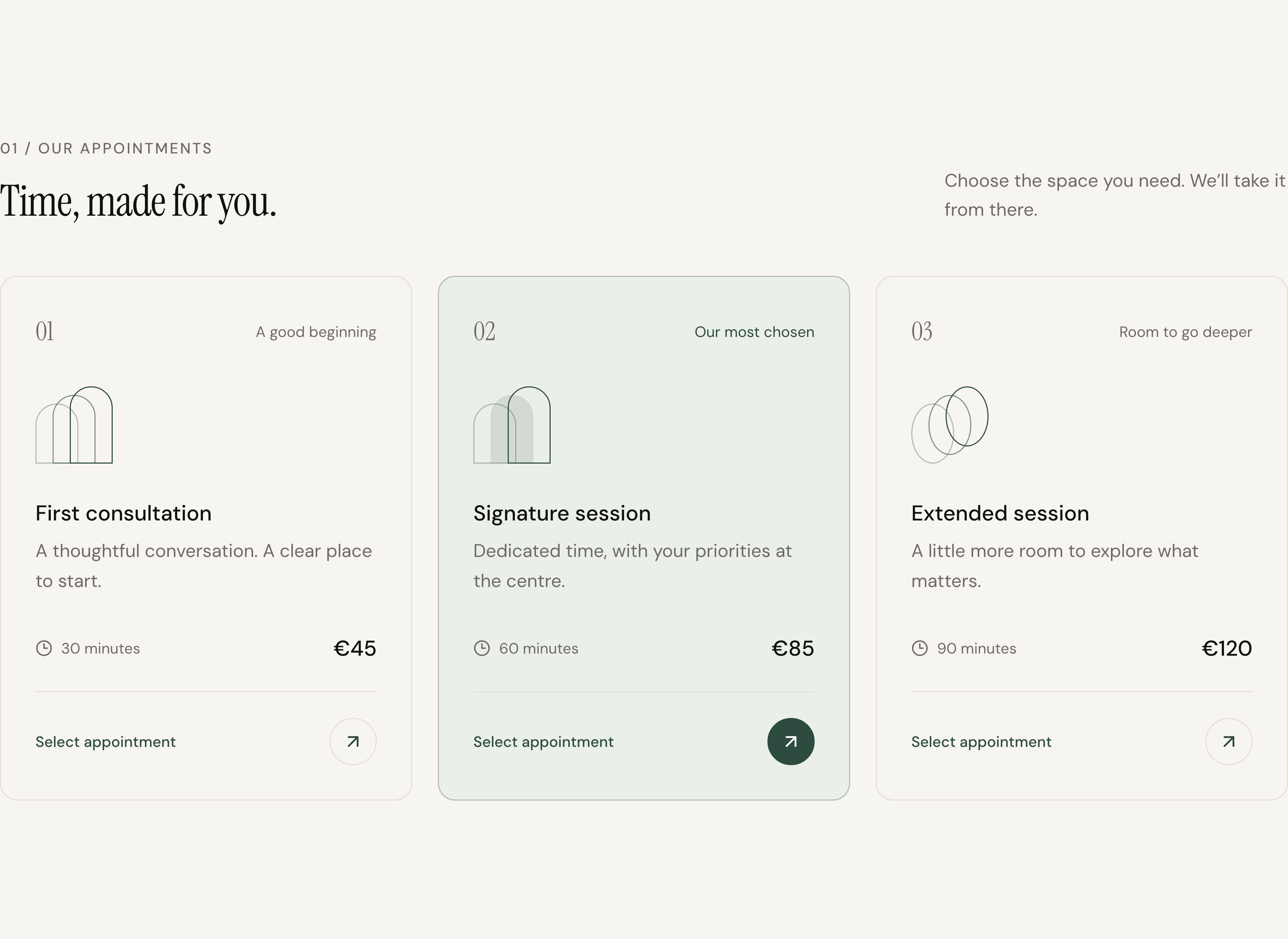 Three service options with clear descriptions, duration and price in the Maren Studio example